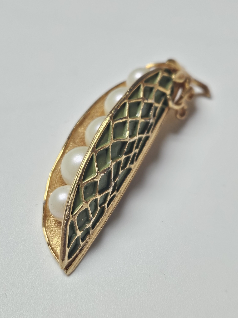 Gold-Tone Green Enamel Pea Pod Brooch with Pearl Accents